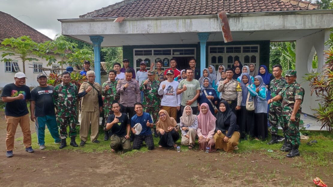 Kkn Pesantren Universitas Al Qolam Malang Bersama Pemerintah Desa